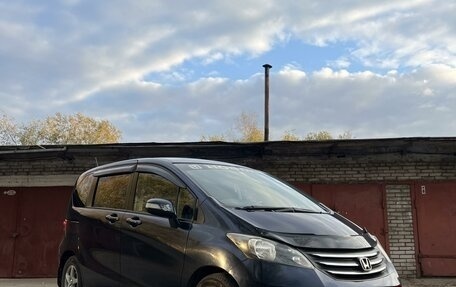 Honda Freed I, 2009 год, 900 000 рублей, 10 фотография