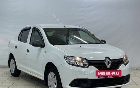 Renault Logan II, 2015 год, 595 000 рублей, 2 фотография