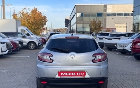 Renault Megane III, 2010 год, 649 000 рублей, 2 фотография