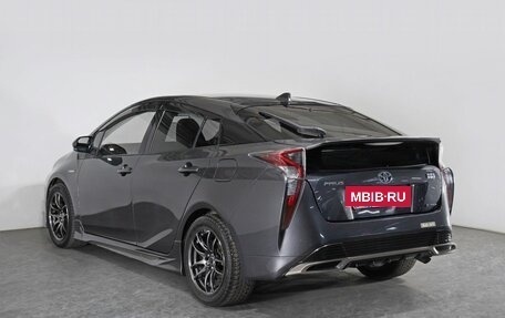 Toyota Prius IV XW50, 2016 год, 1 753 000 рублей, 4 фотография