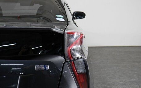 Toyota Prius IV XW50, 2016 год, 1 753 000 рублей, 8 фотография