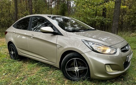 Hyundai Solaris II рестайлинг, 2013 год, 930 000 рублей, 8 фотография