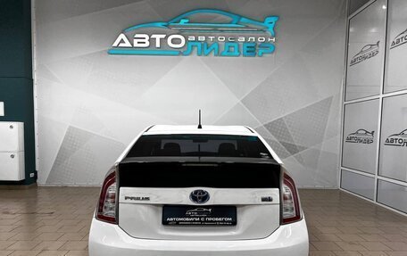 Toyota Prius, 2012 год, 1 349 000 рублей, 3 фотография