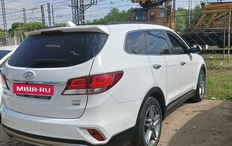 Hyundai Santa Fe III рестайлинг, 2017 год, 2 250 000 рублей, 3 фотография