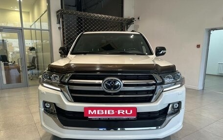 Toyota Land Cruiser 200, 2019 год, 9 794 000 рублей, 3 фотография