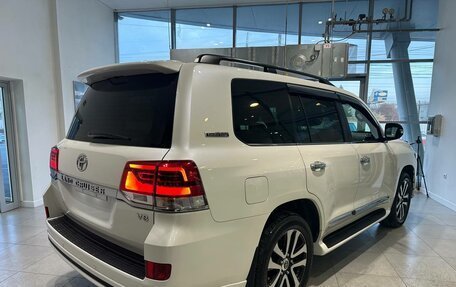 Toyota Land Cruiser 200, 2019 год, 9 794 000 рублей, 7 фотография