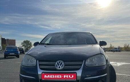 Volkswagen Jetta VI, 2008 год, 750 000 рублей, 3 фотография