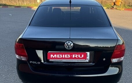 Volkswagen Polo VI (EU Market), 2012 год, 750 000 рублей, 2 фотография