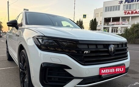 Volkswagen Touareg III, 2018 год, 5 600 000 рублей, 9 фотография