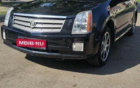 Cadillac SRX II рестайлинг, 2005 год, 780 000 рублей, 4 фотография