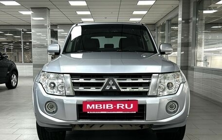 Mitsubishi Pajero IV, 2011 год, 2 249 000 рублей, 3 фотография