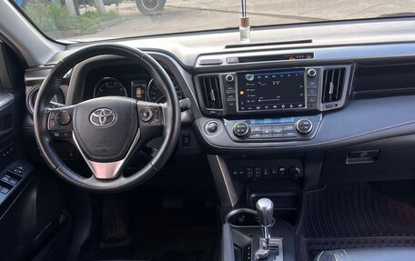 Toyota RAV4, 2018 год, 2 650 000 рублей, 25 фотография