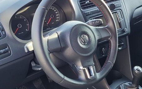 Volkswagen Polo VI (EU Market), 2012 год, 750 000 рублей, 12 фотография