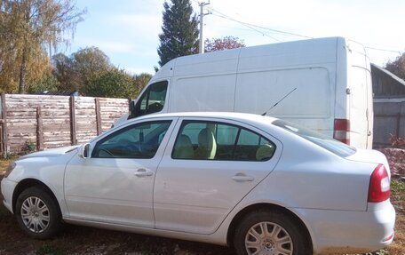 Skoda Octavia, 2010 год, 450 000 рублей, 2 фотография