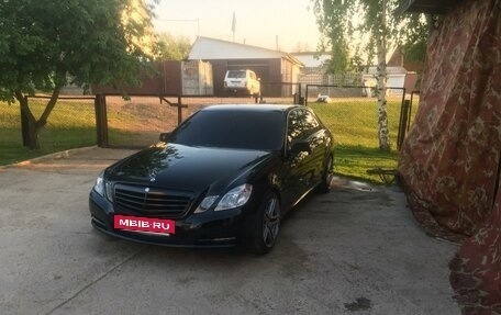 Mercedes-Benz E-Класс, 2012 год, 1 490 000 рублей, 10 фотография