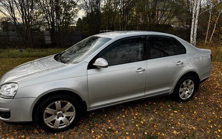 Volkswagen Jetta VI, 2008 год, 720 000 рублей, 2 фотография