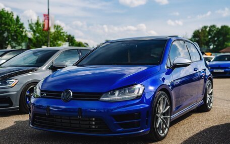 Volkswagen Golf R VII, 2014 год, 2 800 000 рублей, 2 фотография