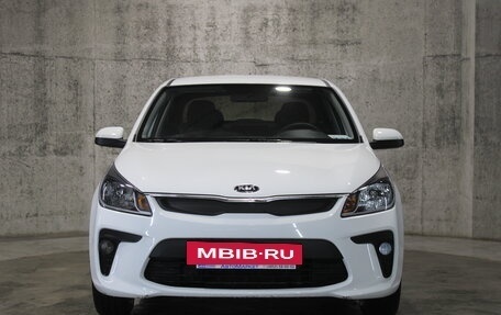 KIA Rio IV, 2018 год, 1 317 000 рублей, 2 фотография