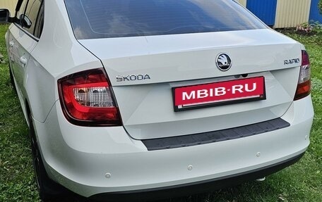 Skoda Rapid I, 2018 год, 1 550 000 рублей, 6 фотография