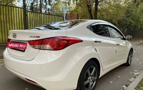 Hyundai Avante, 2011 год, 820 000 рублей, 3 фотография