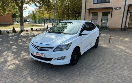 Hyundai Solaris II рестайлинг, 2016 год, 720 000 рублей, 2 фотография