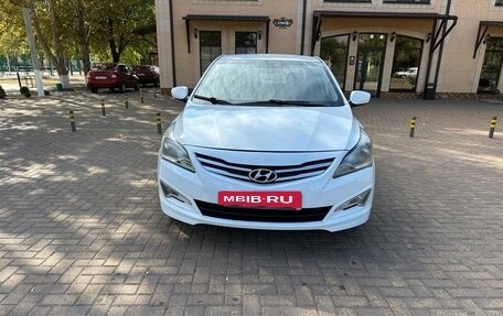 Hyundai Solaris II рестайлинг, 2016 год, 720 000 рублей, 3 фотография