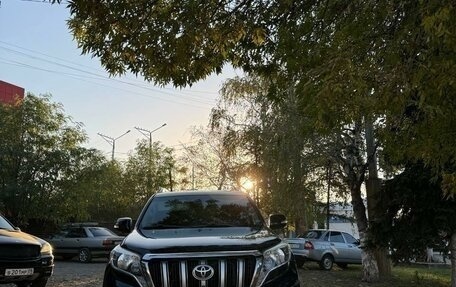 Toyota Land Cruiser Prado 150 рестайлинг 2, 2015 год, 3 500 000 рублей, 6 фотография