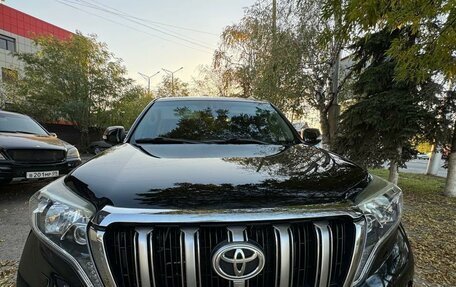 Toyota Land Cruiser Prado 150 рестайлинг 2, 2015 год, 3 500 000 рублей, 27 фотография