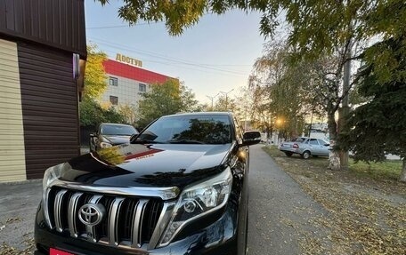 Toyota Land Cruiser Prado 150 рестайлинг 2, 2015 год, 3 500 000 рублей, 35 фотография