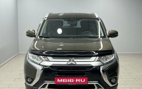 Mitsubishi Outlander III рестайлинг 3, 2020 год, 2 690 000 рублей, 6 фотография