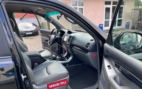 Toyota Land Cruiser Prado 120 рестайлинг, 2008 год, 2 050 000 рублей, 17 фотография