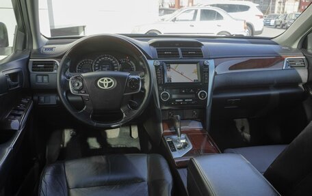 Toyota Camry, 2011 год, 1 729 000 рублей, 6 фотография