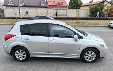 Nissan Tiida, 2010 год, 910 000 рублей, 4 фотография