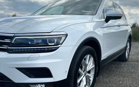 Volkswagen Tiguan II, 2020 год, 4 100 000 рублей, 3 фотография