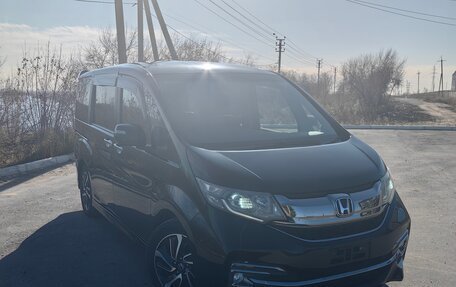 Honda Stepwgn IV, 2015 год, 2 000 000 рублей, 1 фотография