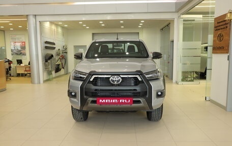 Toyota Hilux VIII, 2024 год, 7 500 000 рублей, 2 фотография