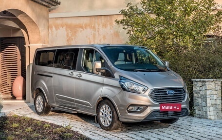 Ford Tourneo Custom I рестайлинг, 2019 год, 7 000 000 рублей, 1 фотография