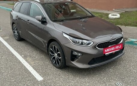 KIA cee'd III, 2019 год, 1 870 000 рублей, 2 фотография