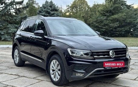 Volkswagen Tiguan II, 2017 год, 2 800 000 рублей, 4 фотография