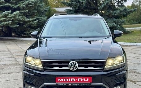 Volkswagen Tiguan II, 2017 год, 2 800 000 рублей, 9 фотография