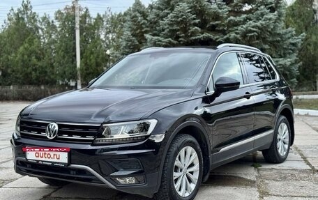 Volkswagen Tiguan II, 2017 год, 2 800 000 рублей, 2 фотография