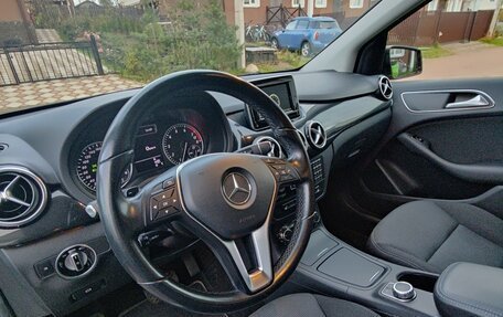 Mercedes-Benz B-Класс, 2014 год, 1 310 000 рублей, 10 фотография