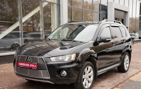 Mitsubishi Outlander III рестайлинг 3, 2012 год, 1 310 000 рублей, 1 фотография