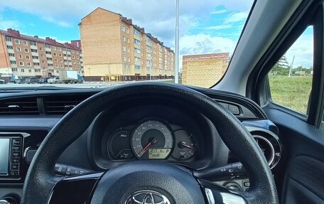 Toyota Vitz, 2018 год, 1 120 000 рублей, 7 фотография