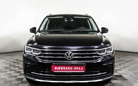 Volkswagen Tiguan II, 2021 год, 3 498 000 рублей, 2 фотография