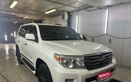 Toyota Land Cruiser 200, 2013 год, 4 195 000 рублей, 3 фотография