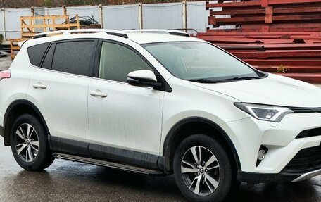 Toyota RAV4, 2015 год, 2 135 000 рублей, 3 фотография