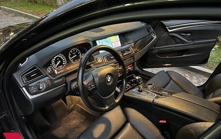 BMW 5 серия, 2010 год, 2 300 000 рублей, 13 фотография