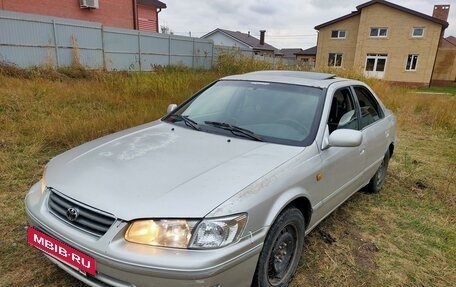 Toyota Camry, 1999 год, 245 000 рублей, 2 фотография