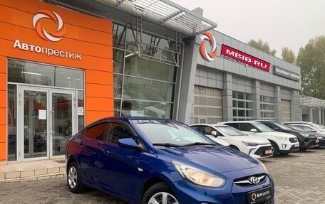 Hyundai Solaris II рестайлинг, 2012 год, 880 000 рублей, 1 фотография